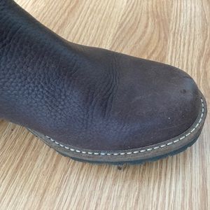 Ecco brand leather chelsea boots